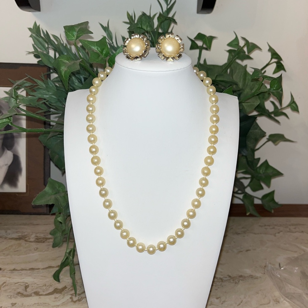 Vintage Glass Pearl 18” Necklace and Screw Back Earrings